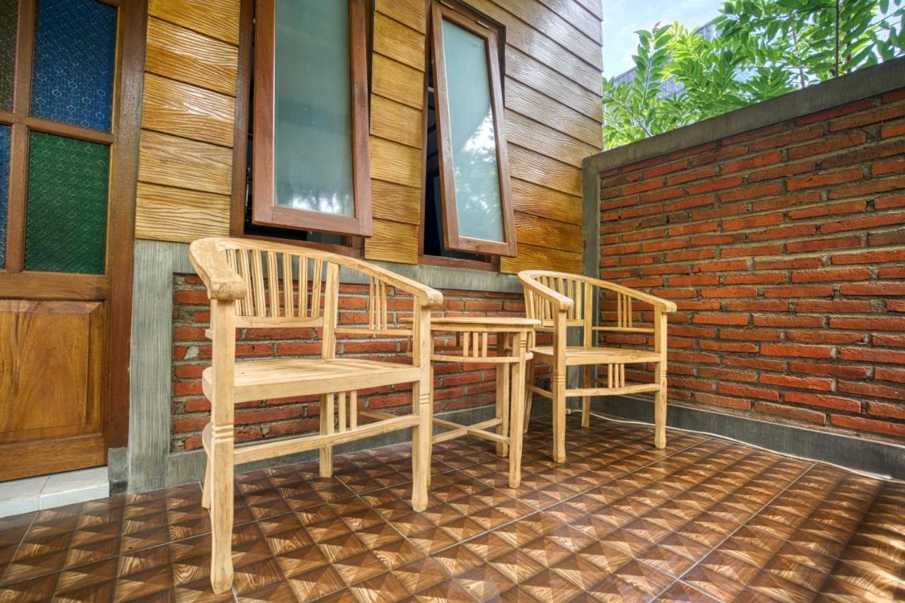Bata Merah Homestay バニュワンギ エクステリア 写真