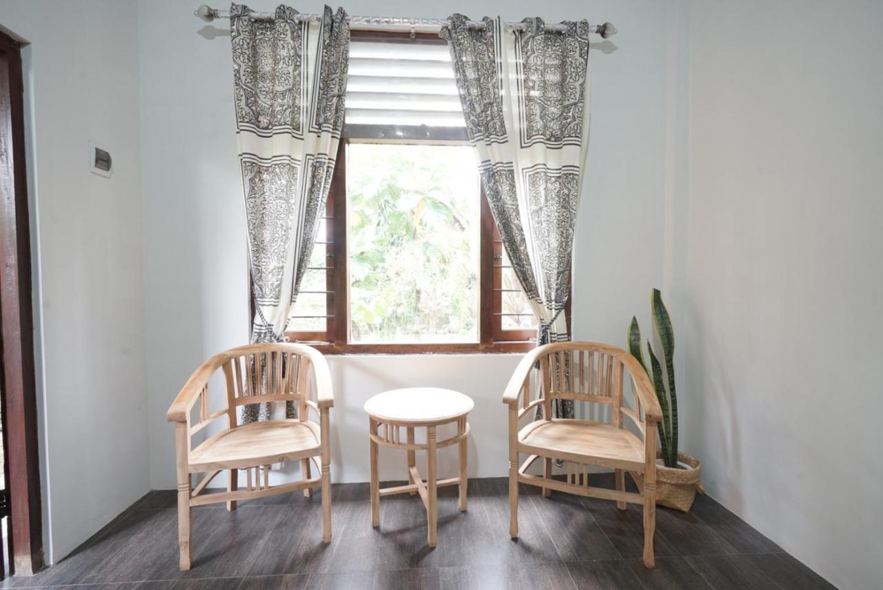 Bata Merah Homestay バニュワンギ エクステリア 写真