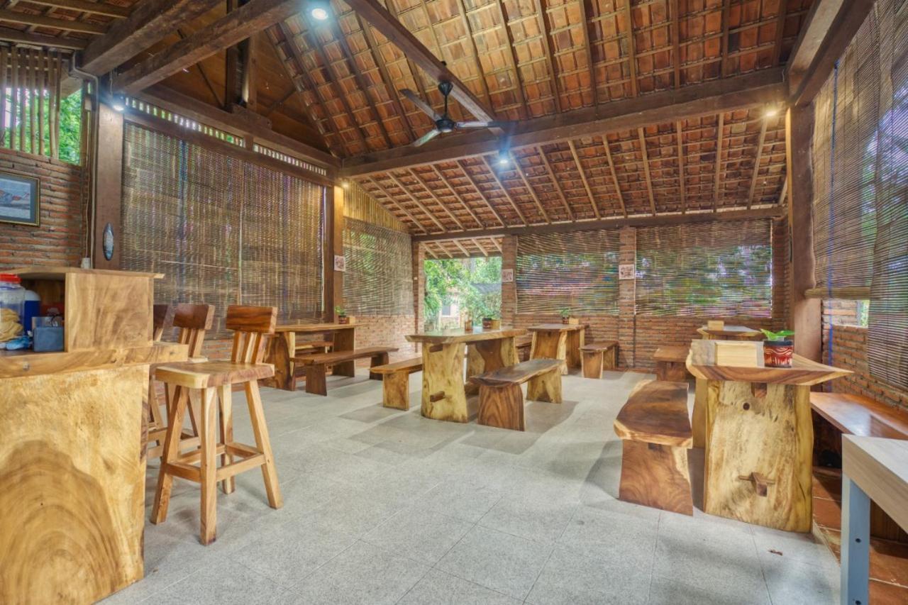 Bata Merah Homestay バニュワンギ エクステリア 写真