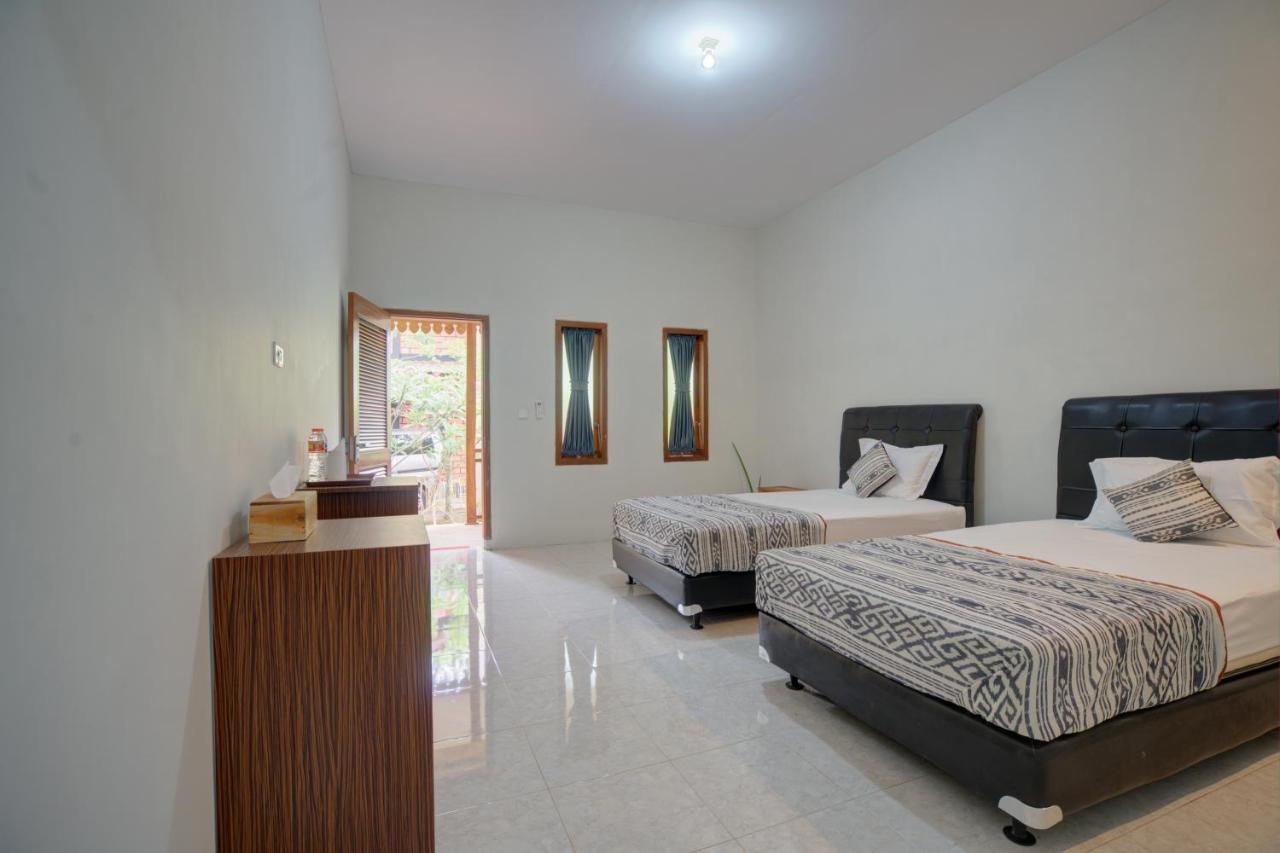 Bata Merah Homestay バニュワンギ エクステリア 写真