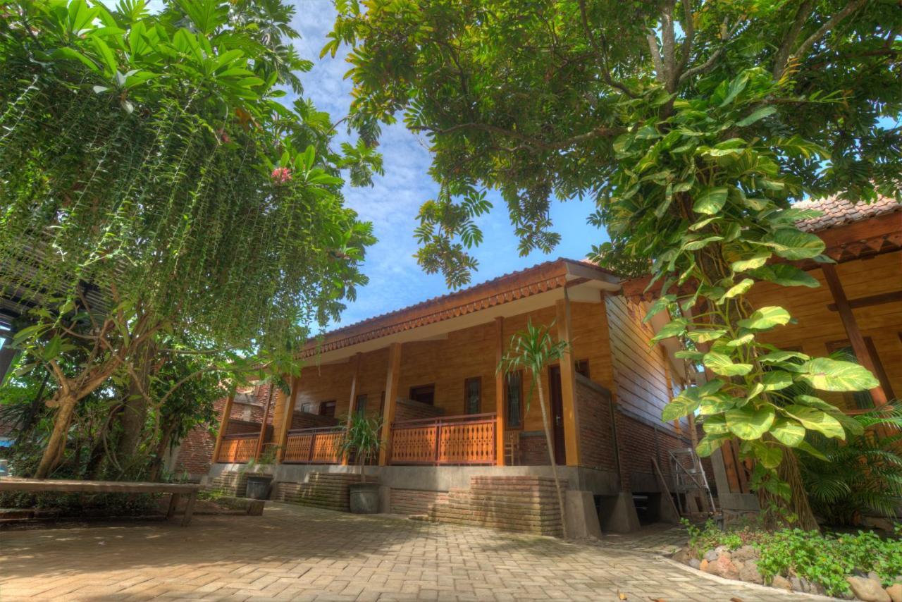 Bata Merah Homestay バニュワンギ エクステリア 写真