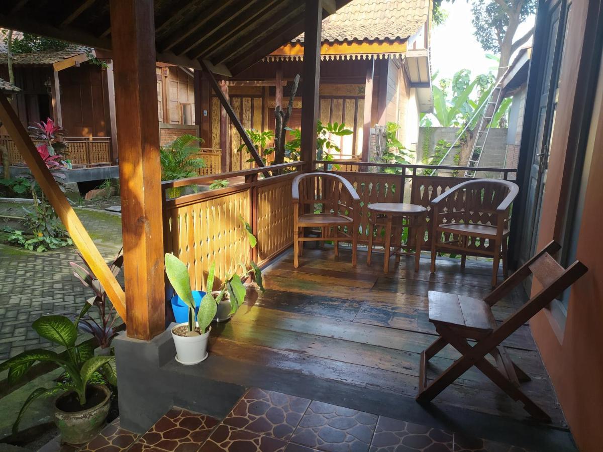 Bata Merah Homestay バニュワンギ エクステリア 写真