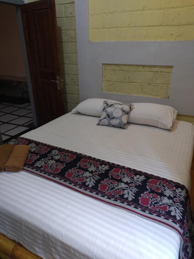 Bata Merah Homestay バニュワンギ エクステリア 写真