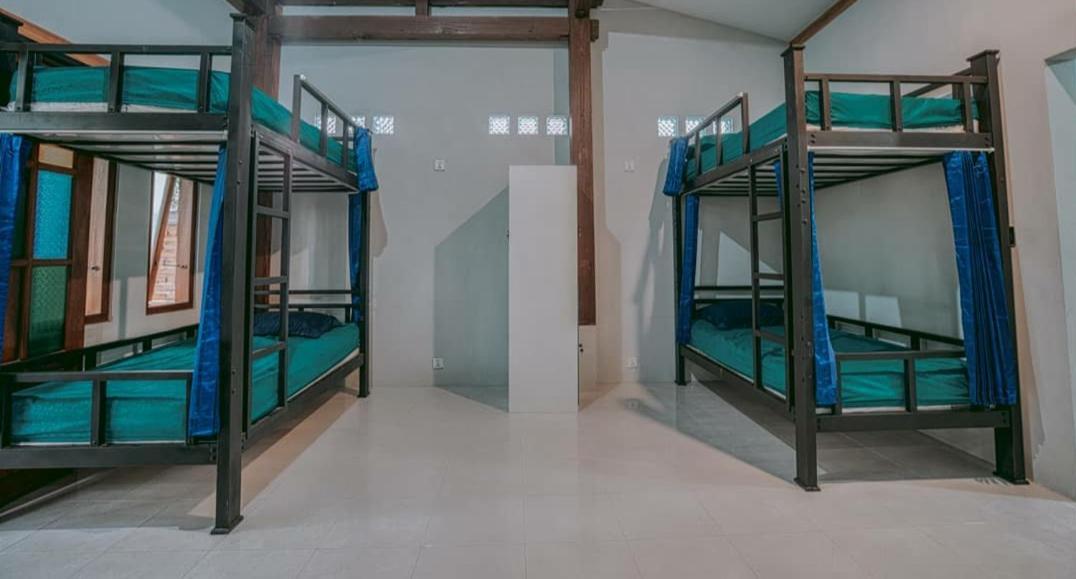 Bata Merah Homestay バニュワンギ エクステリア 写真