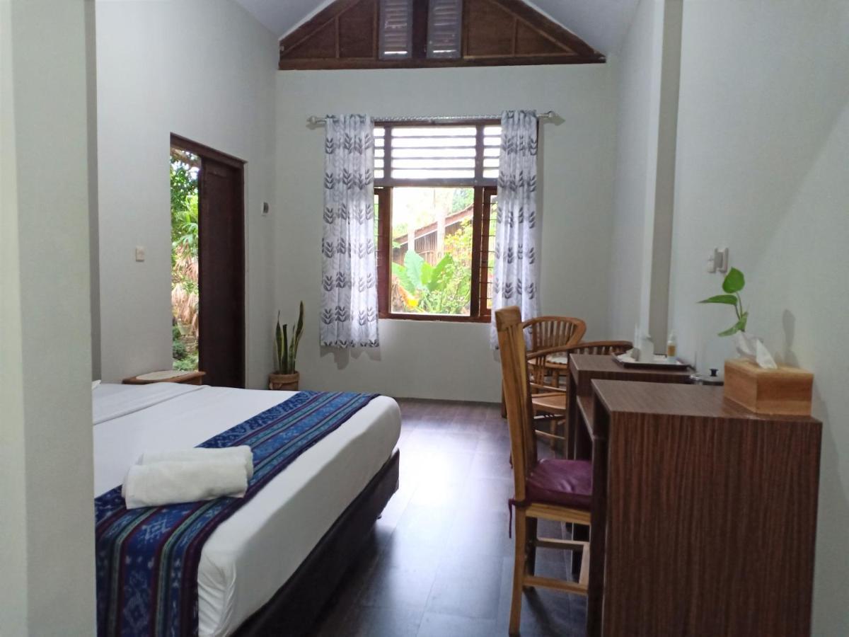 Bata Merah Homestay バニュワンギ エクステリア 写真